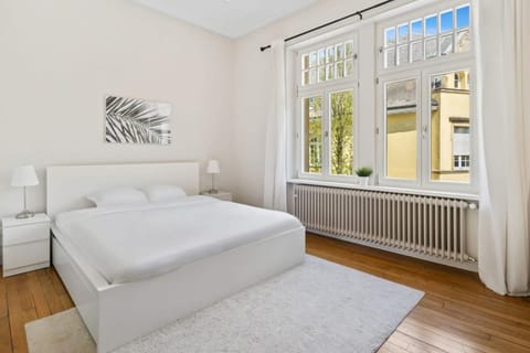 Bed, Photo of the whole room, Bedroom, internet, towels, wardrobe