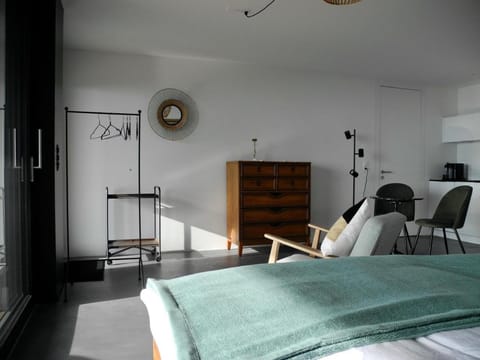 Living room, Photo of the whole room, Seating area