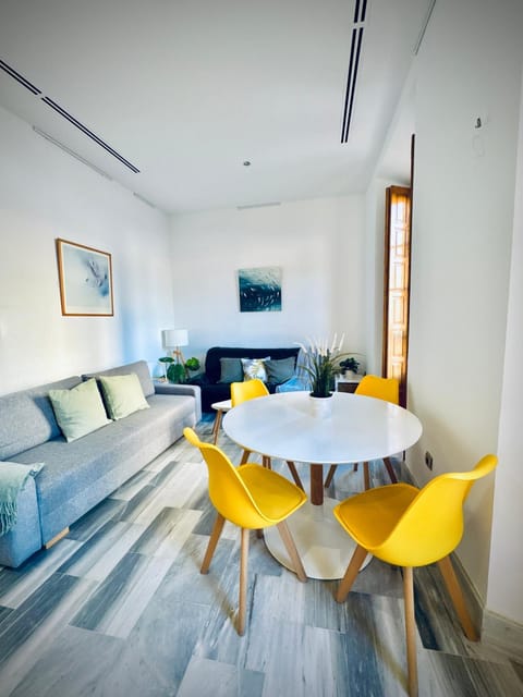 TV and multimedia, Living room, Dining area