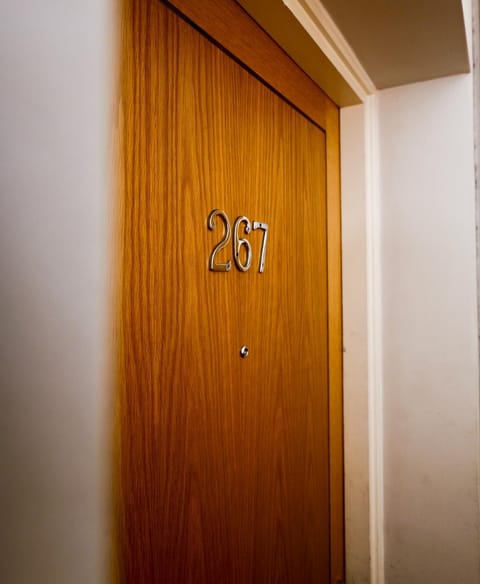 267 Stylish 2 Bed Apartment City Centre Free Parking Apartment in Cardiff