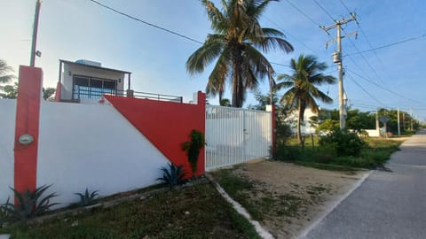 Facade/entrance, Lobby or reception, Street view