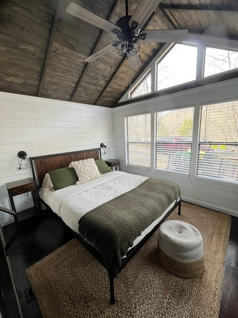 Wilderness Cove Campground Campground/ 
RV Resort in Tennessee