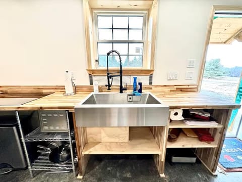 Rustic Elegance House in Seneca Lake