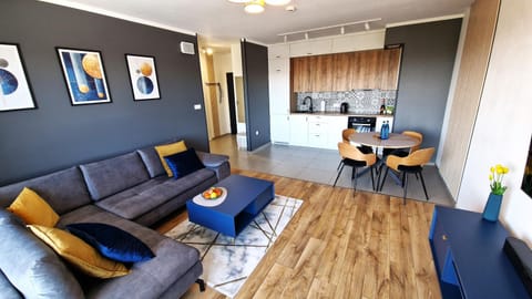 Kitchen or kitchenette, Living room, Seating area