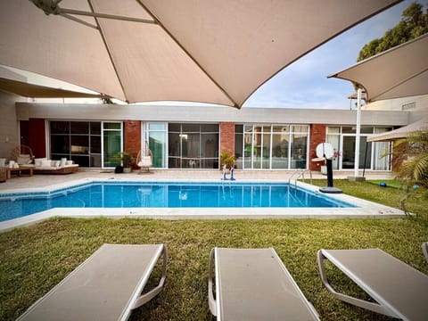 Day, Pool view, Swimming pool, sunbed