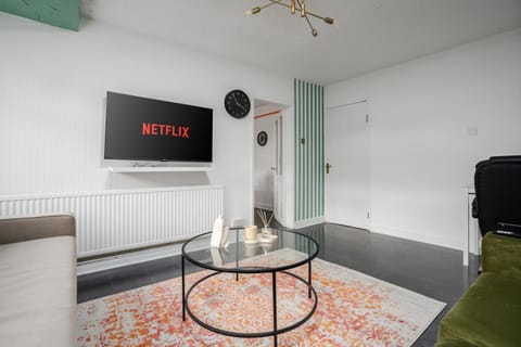 TV and multimedia, Seating area