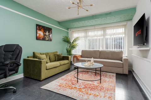 The Jade - Pool Table - Man Utd - City Centre - 4bd House in Salford