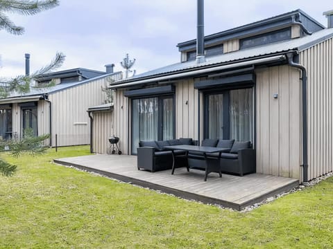 Property building, Garden view