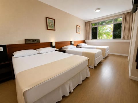 Bed, Photo of the whole room, Bedroom, Garden view