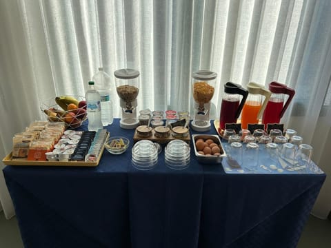 Breakfast, Buffet breakfast