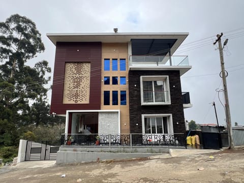 Property building, Day