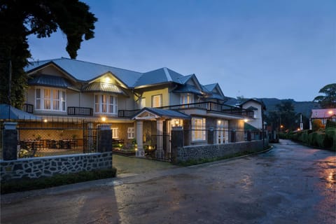 Property building, Night, Street view