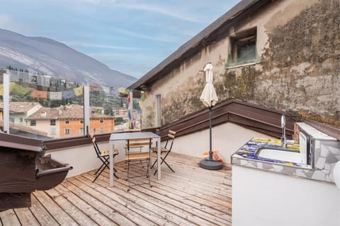 Casa Claudia, stylish & spacious Apartment in Nago–Torbole