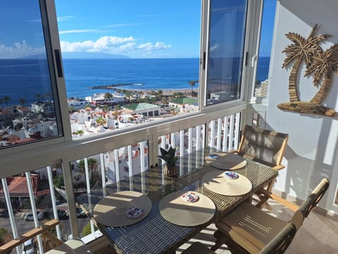 Property building, Patio, View (from property/room), Balcony/Terrace, City view, Sea view