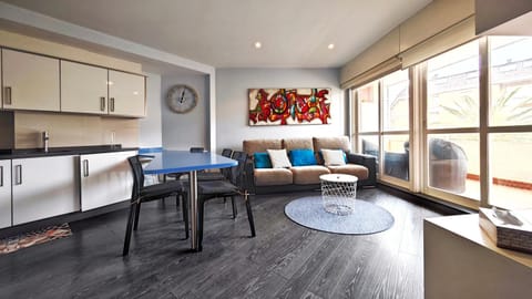 Balcony/Terrace, Living room