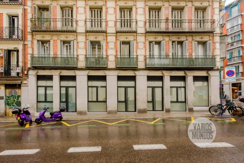 Property building, Neighbourhood