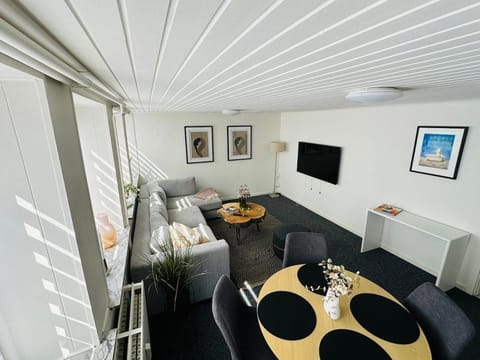 City Center Modern 2-BR Haven with a Stylish Twist Apartment in Aalborg