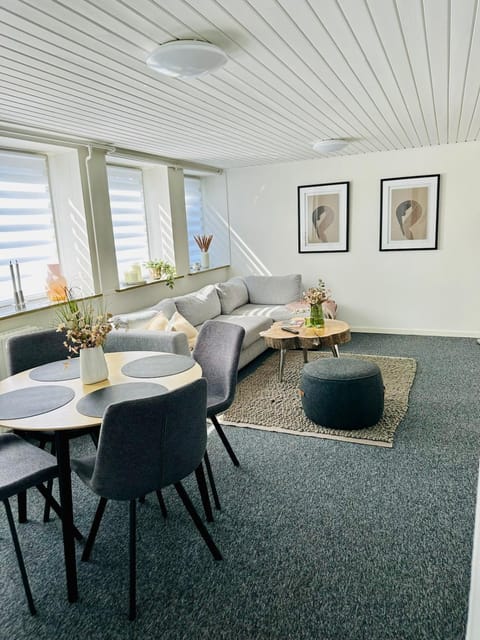 City Center Modern 2-BR Haven with a Stylish Twist Apartment in Aalborg