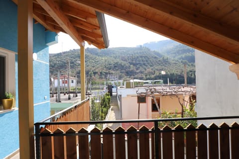 Property building, Day, Natural landscape, View (from property/room), Balcony/Terrace, Mountain view, Pool view, Swimming pool