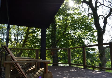 Cosy hideaway nestled between Aberporth & Tresaith House in Penbryn