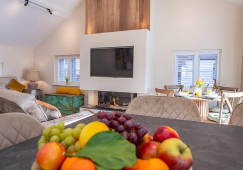 TV and multimedia, Living room