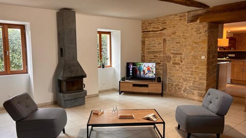 Communal lounge/ TV room, Living room