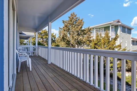 The Sea Guld Entire by Sea Scape Properties House in Wrightsville Beach