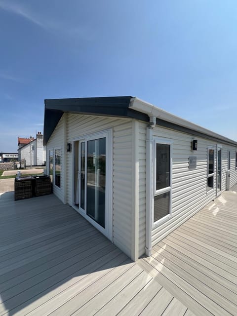 Pebble Beach Resort The Donington Lodge Campground/ 
RV Resort in Towyn