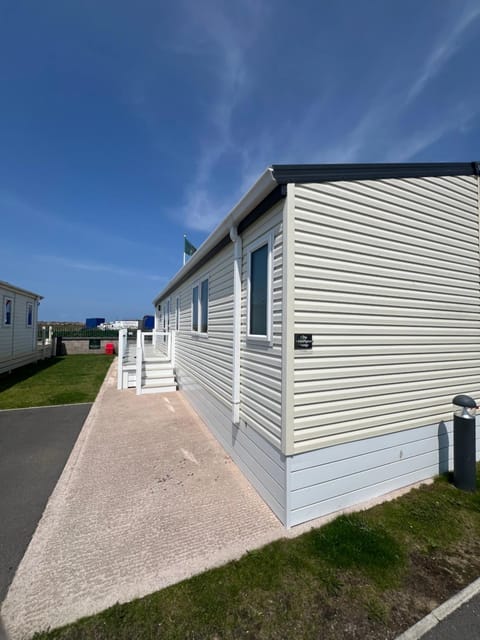 Pebble Beach Resort The Donington Lodge Campground/ 
RV Resort in Towyn
