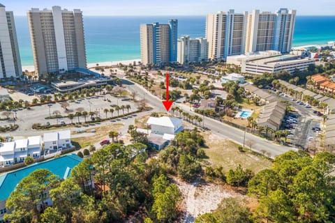 New 6BR Home Sleeps 16 | Private Pool, Walk to Beach, Near Pier Park House in Long Beach