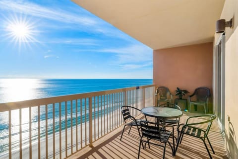 View (from property/room), Balcony/Terrace, Sea view