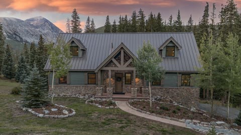Property building, Facade/entrance, Mountain view