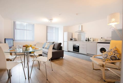 Kitchen or kitchenette, Living room, Dining area