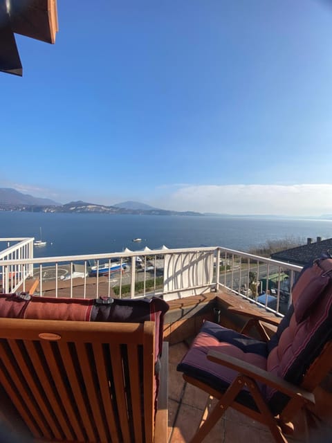 Balcony/Terrace, Lake view