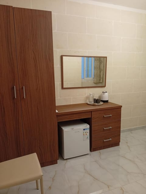 minibar, wardrobe