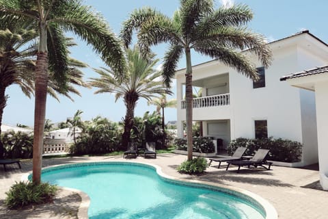 Property building, Swimming pool