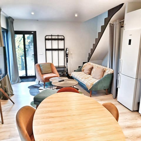 Au sommet des Ocres et des Bois - Maison T3 & Parking Villa in Goult