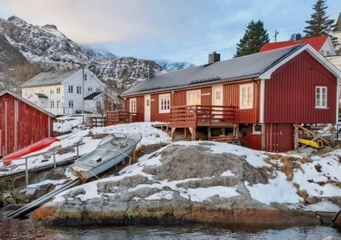 Lofoten Resort og rorbuer Nature lodge in Lofoten