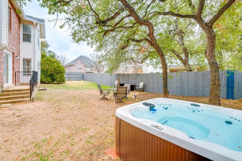 6 Mi to Lake Travis Spacious Cedar Park Home! House in Cedar Park