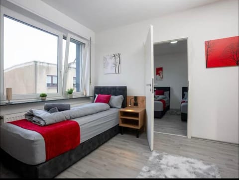 Bed, Photo of the whole room