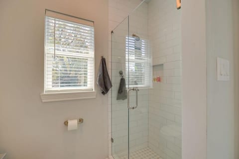 South Houston Townhome with Patio & Gas Grill Apartment in South Houston