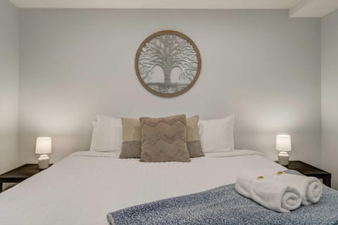 Parkside Haven Hot Tub Foosball & Family Fun House in Monument