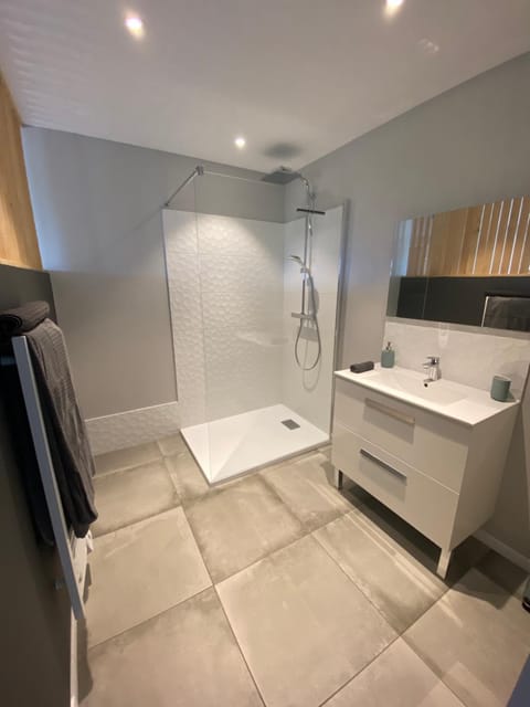 Santa Giulia Camara - Lecci Lodge Bed and Breakfast in Zonza