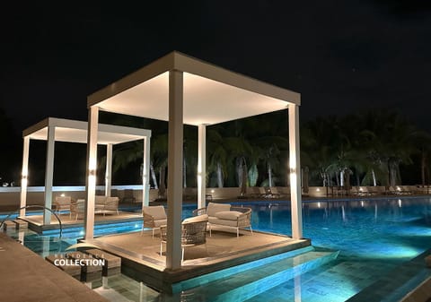 Pool view, Swimming pool