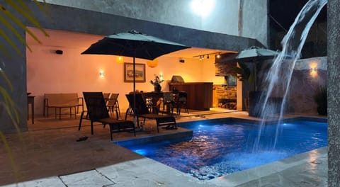 Lounge or bar, Swimming pool