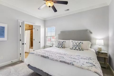 HYDR Comfy Condo Less2 mi to OM House in Oxford