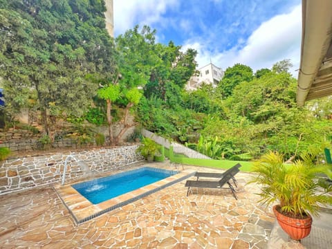 Garden, Swimming pool, sunbed