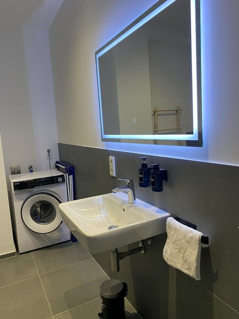 Stylish oasis central and near Frankfurt and airport Apartment in Offenbach