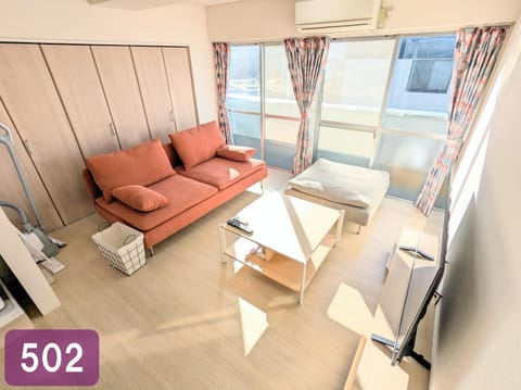 TV and multimedia, Living room, Seating area, air conditioner