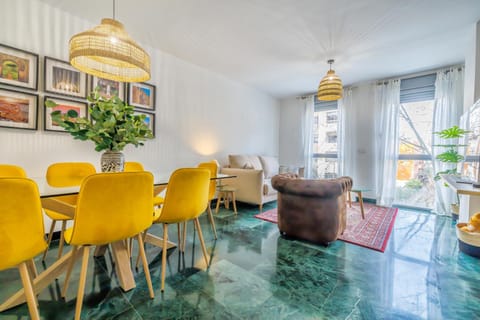 TV and multimedia, Living room, Seating area, Dining area, heating, air conditioner
